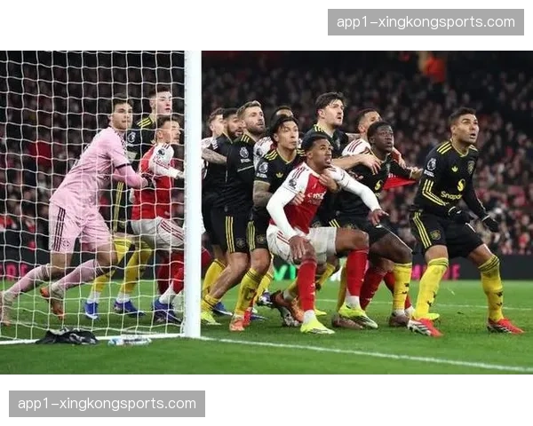 曼联拉门斯多次神扑 荷兰门将下半场稳定表现成基石